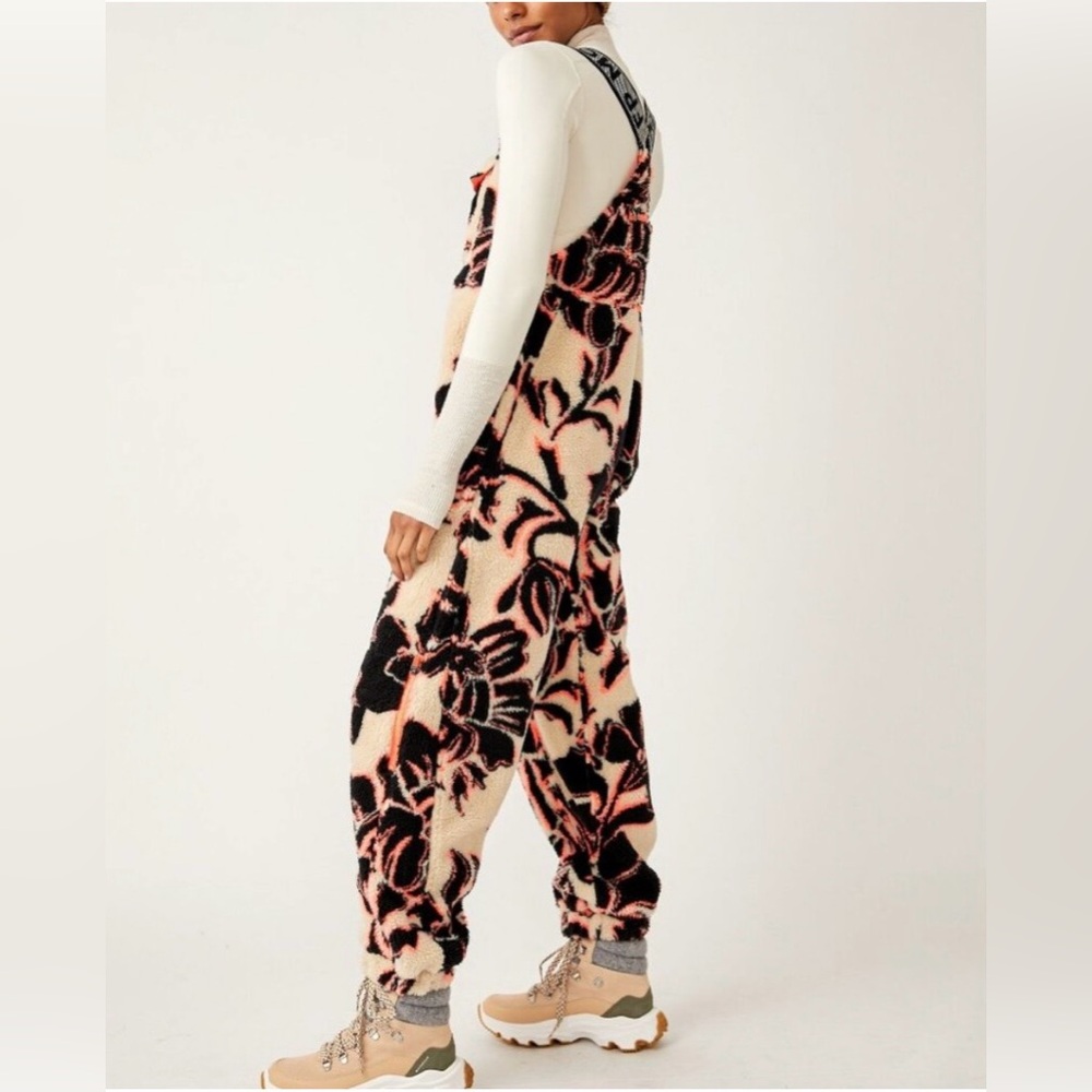 Free People FP Movement Fleece Overalls! 🥰 - Picture 4 of 12